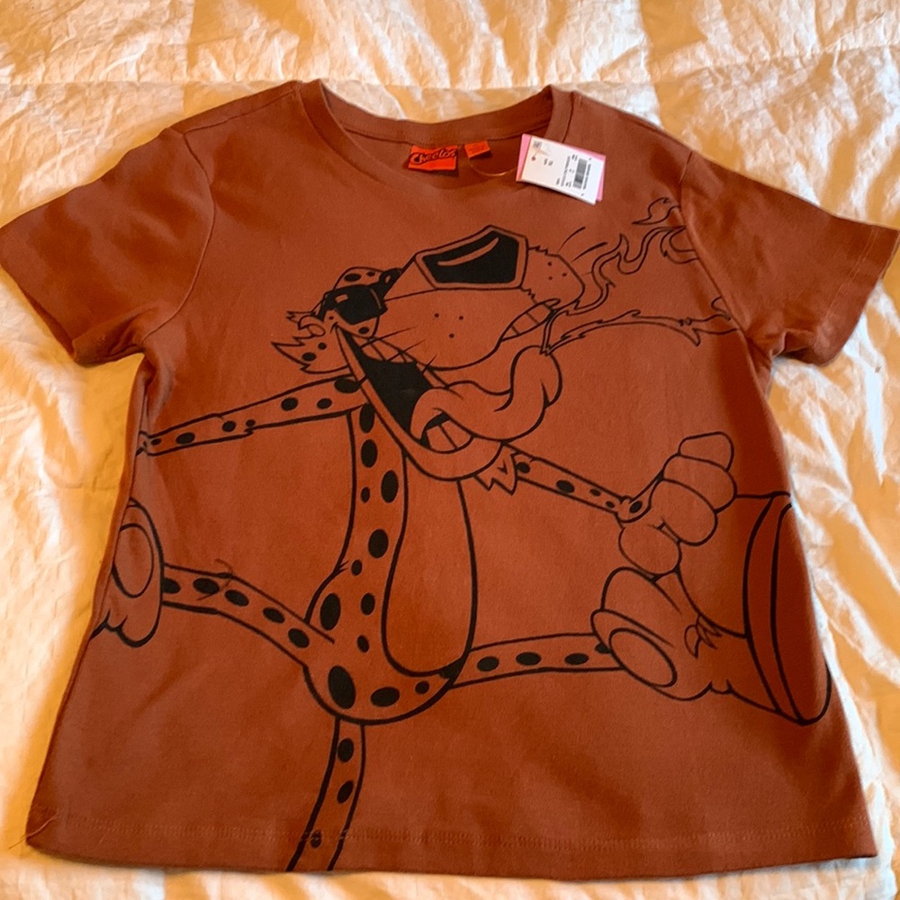 New with tags graphic T-shirt, short sleeve, Cheetos